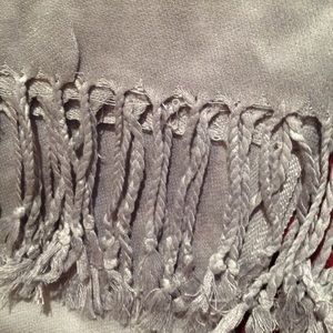 ✨HOST PICK✨💯 Cashmere Wraps/Nursing Cover UP